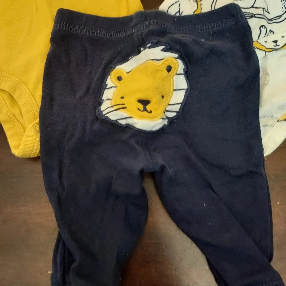 Carter's Baby Boy 3-Piece Lion Little Character Set in Size 3 Months - Picture 6 of 8